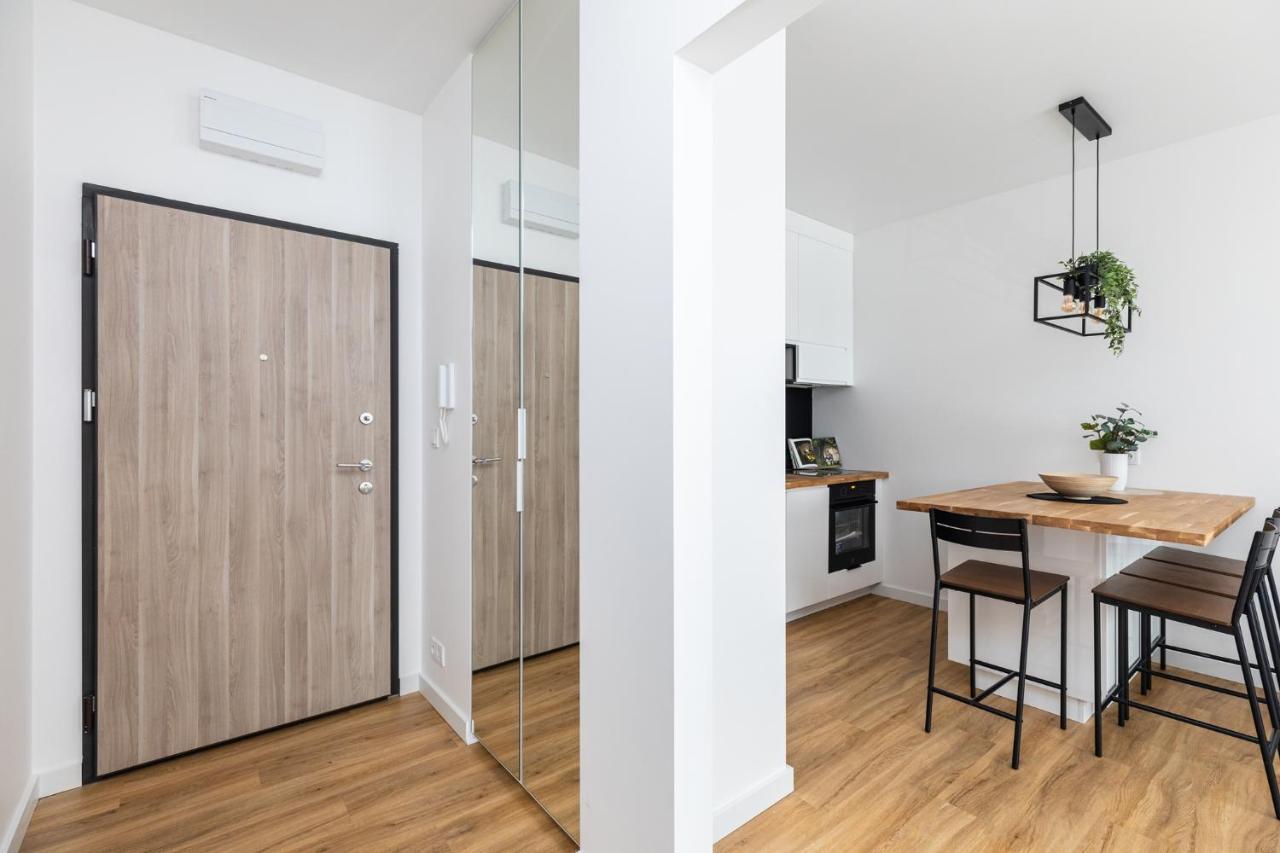Superapart Stanislawa 1A Warsaw Exterior photo